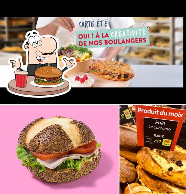 Prenez un hamburger à BOULANGERIE ANGE