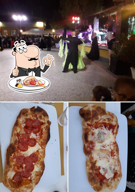 Prenditi una pizza a Bar Sport Lobbi