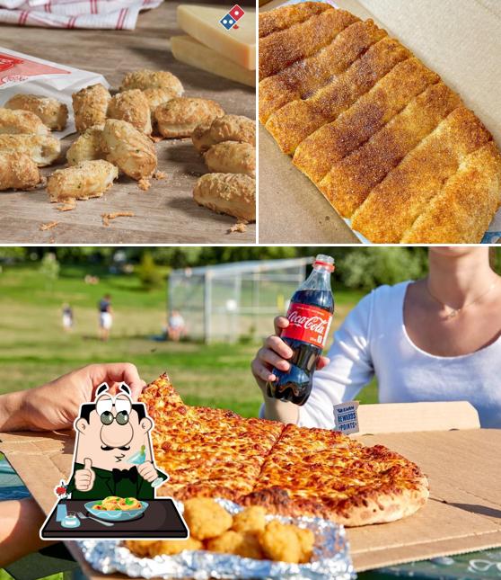 Parmi les diverses choses de la nourriture et la boisson, une personne peut trouver sur Domino's Pizza