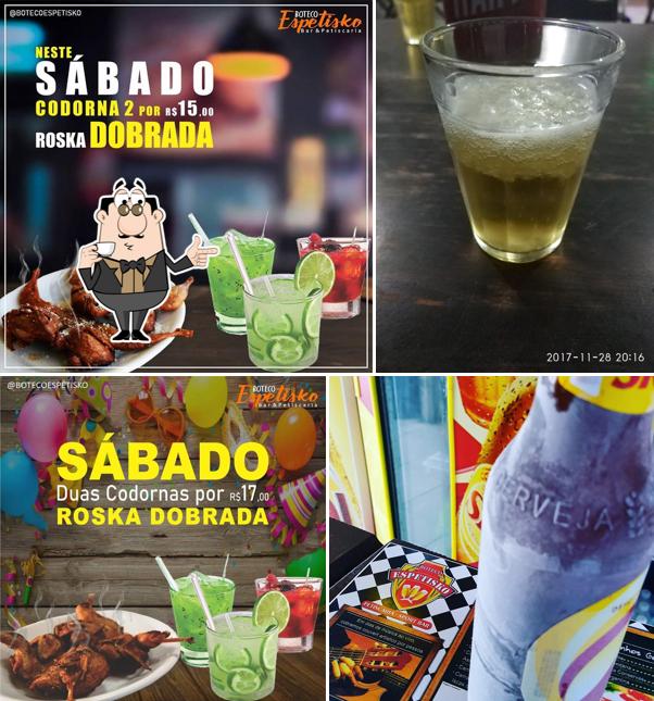 Desfrute de uma bebida no Espetisko Bar & Petiscaria