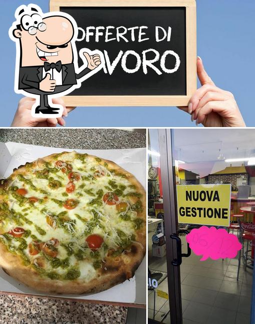 Vedi questa immagine di Pizza Mania