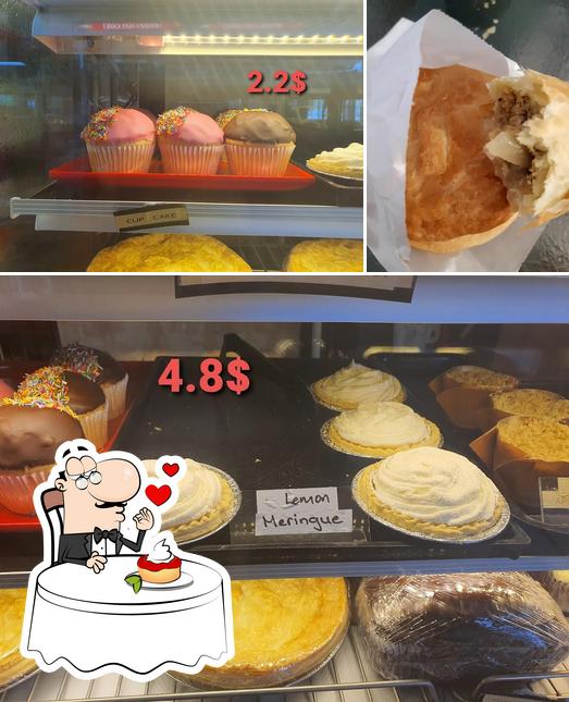 Oxenford Bakery provides a variety of desserts