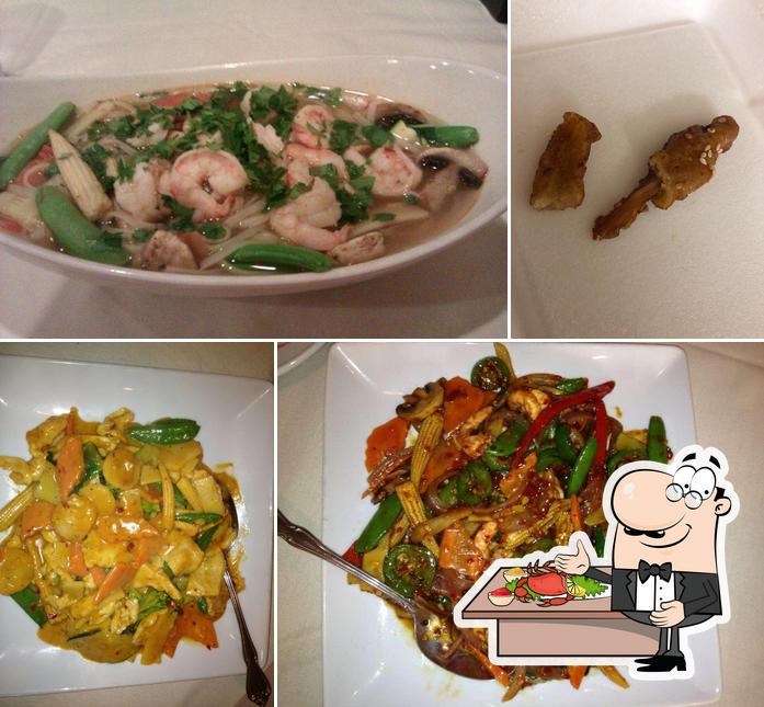 Get seafood at Thai Satay