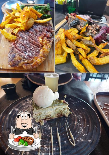 Try out meat dishes at Gottan Grill Teatinos