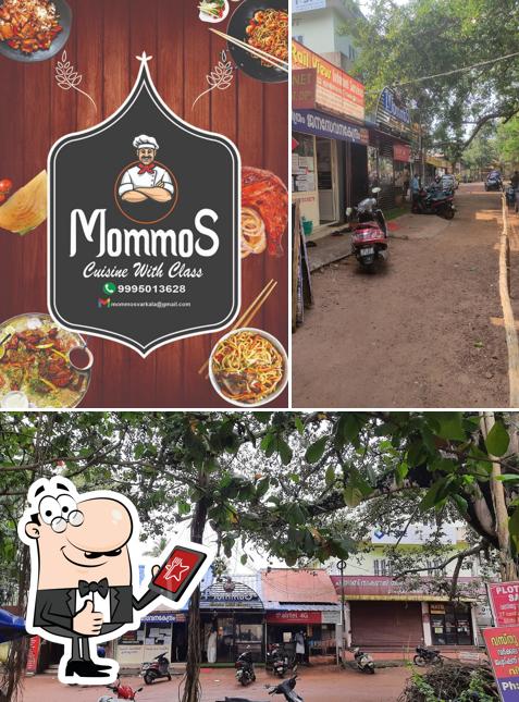 See the pic of MommoS Restaurant