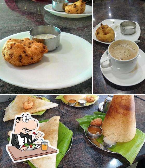Food at Hotel Saravana Bhavan