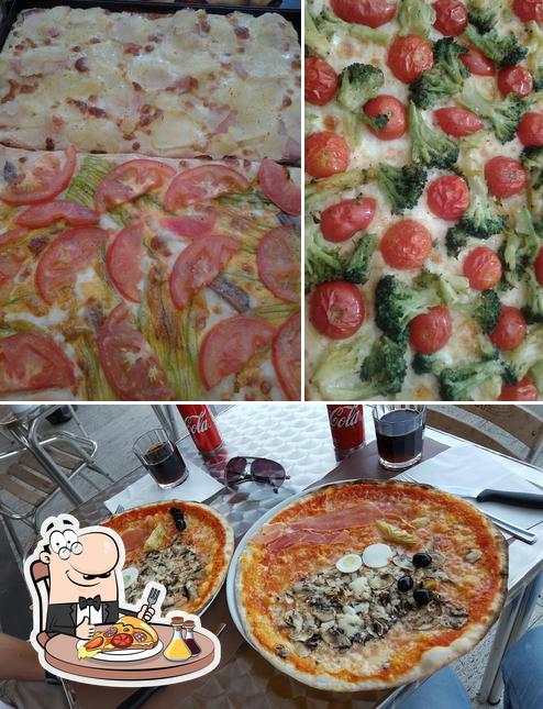 Scegli una pizza a Ideal Pizza