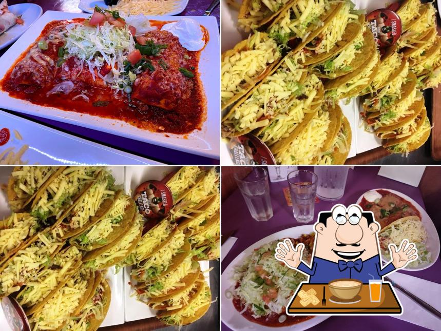 Блюда в "Pancho's Mexican Villa Restaurant"