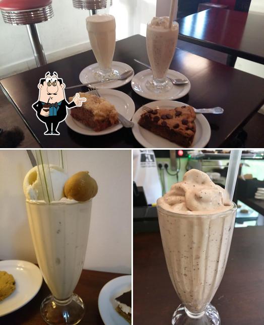 Cookies and Scream (vegan and gluten free bake shop) offers a variety of beverages