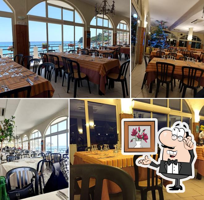Dai un'occhiata agli interni di La Cabaña