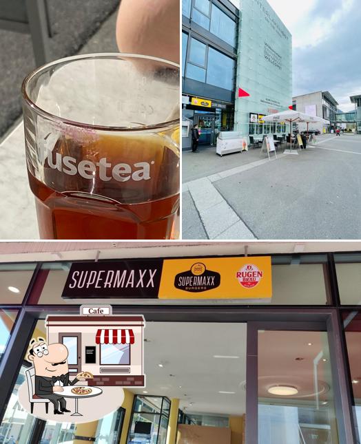 Las fotografías de exterior y cerveza en SUPERMAXX BURGER CAFE