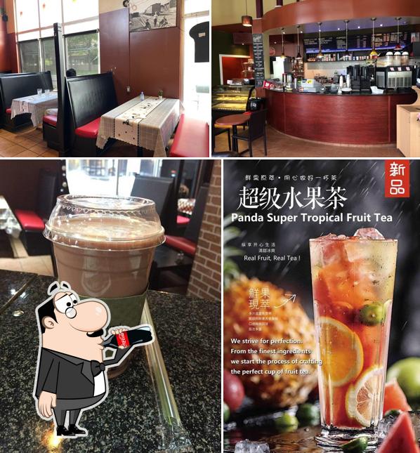 This is the photo depicting drink and interior at Giant Panda Restaurant 熊猫餐厅
