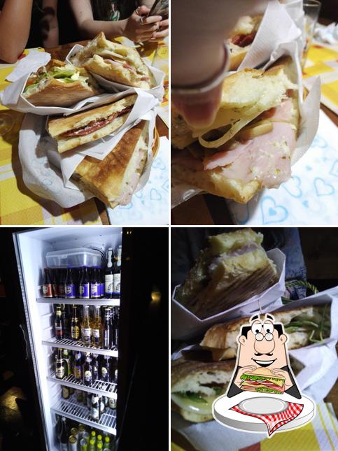 Club sandwichs à Birreria La Tana Dei Lupi