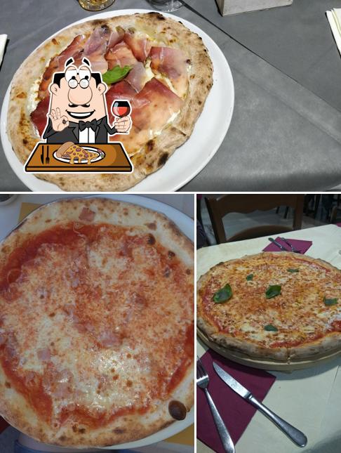 Scegli una pizza a Ristorante Pizzeria Friuli