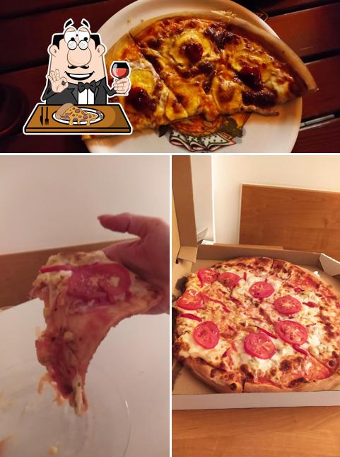 Order pizza at Pizzeria Emi
