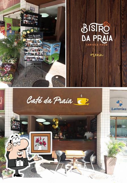 O interior do Café da Praia