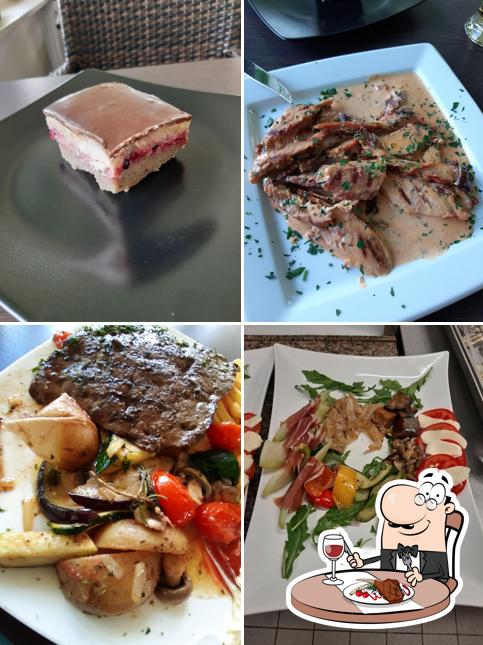 Отведайте мясные блюда в "Ristorante La Trattoria!"