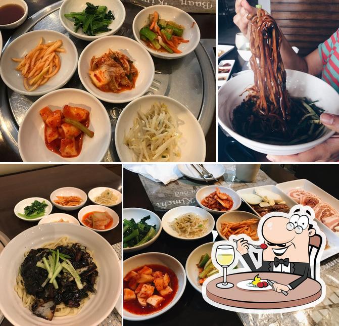 Comida en Baan Kimchi