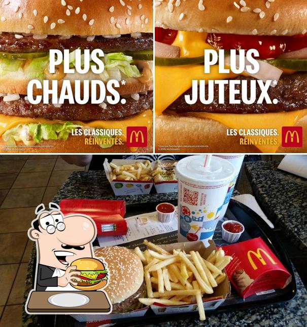 Essayez un hamburger à McDonald's