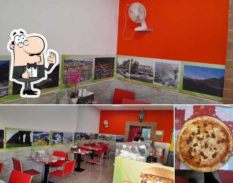 Guarda la foto di Abiha Pizzeria Kebab