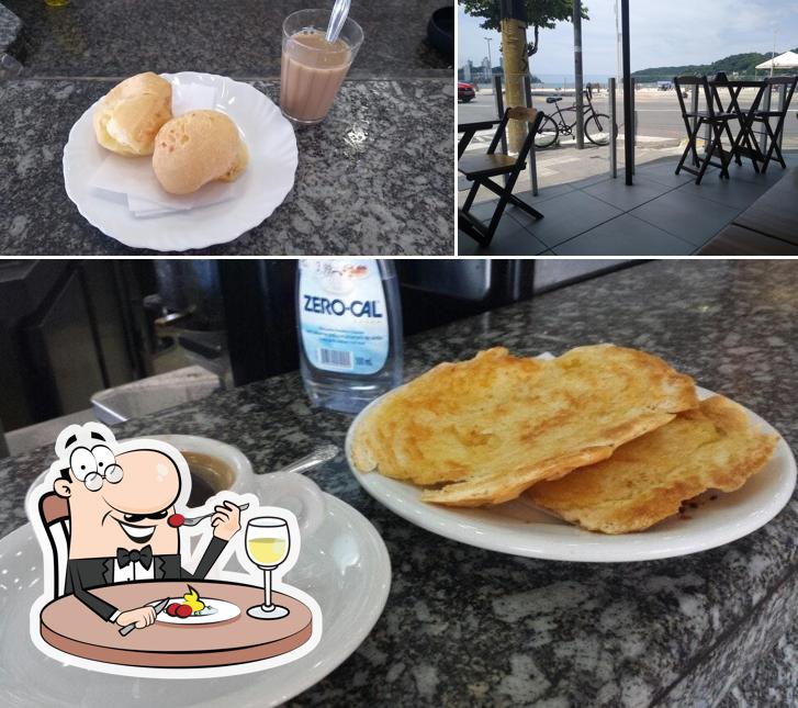 Entre diversos coisas, comida e interior podem ser encontrados no Nova Charm Pães e Doces