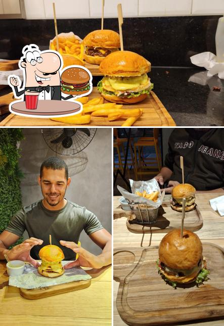 Os hambúrgueres do Vou de Burger Santo Antônio irão saciar diferentes gostos