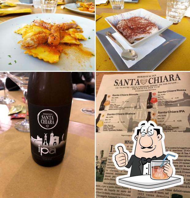 La foto della bevanda e cibo di Birrificio Santa Chiara