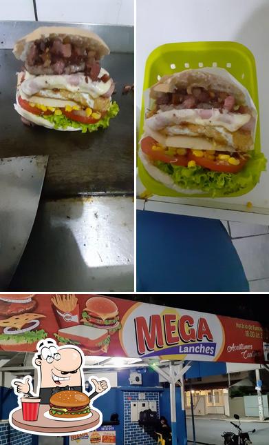 Peça um hambúrguer no MEGA lanches