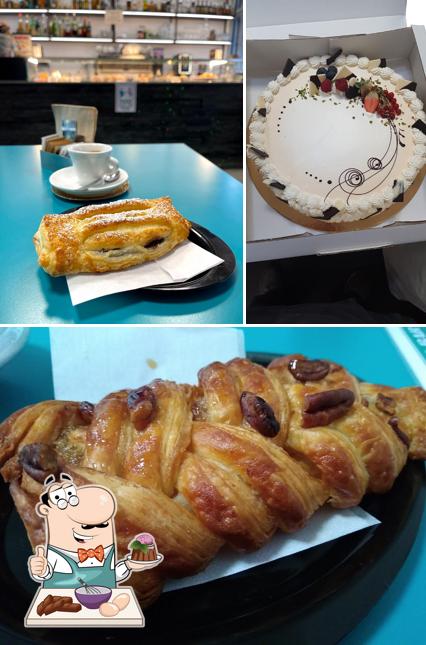 Tonelli's Bar propone un'ampia selezione di dessert