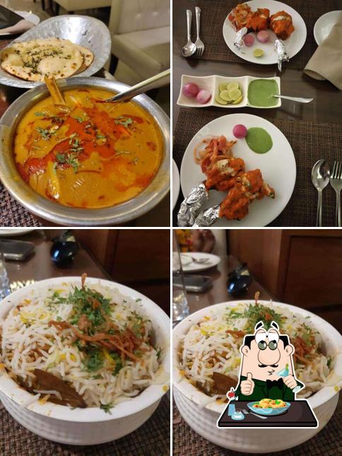 Meals at IT'S LUCKNOWI