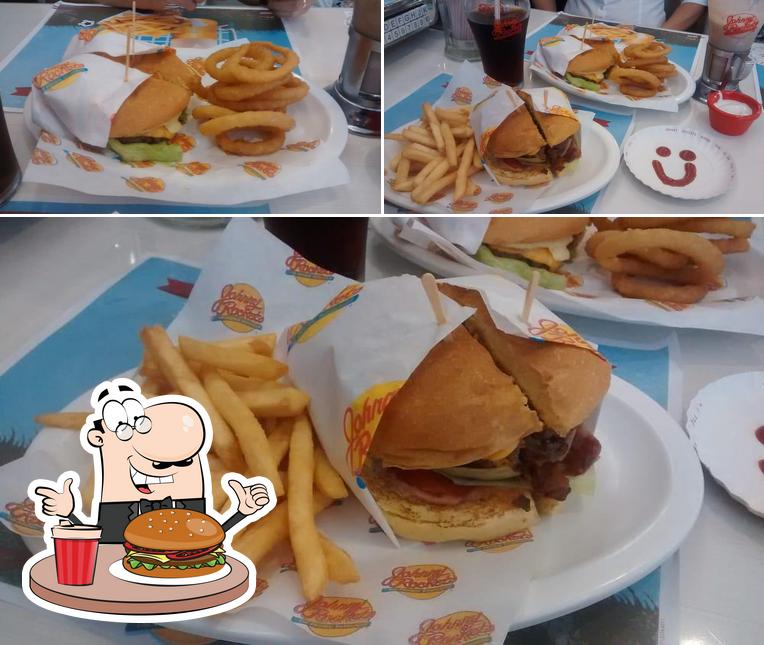 Experimente um hambúrguer no Johnny Rockets the original hamburger