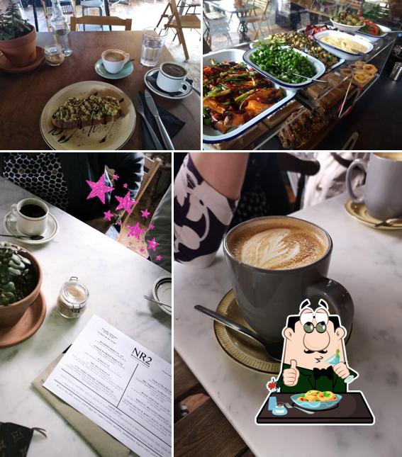 Las imágenes de comida y bebida en NR2 cafe and deli