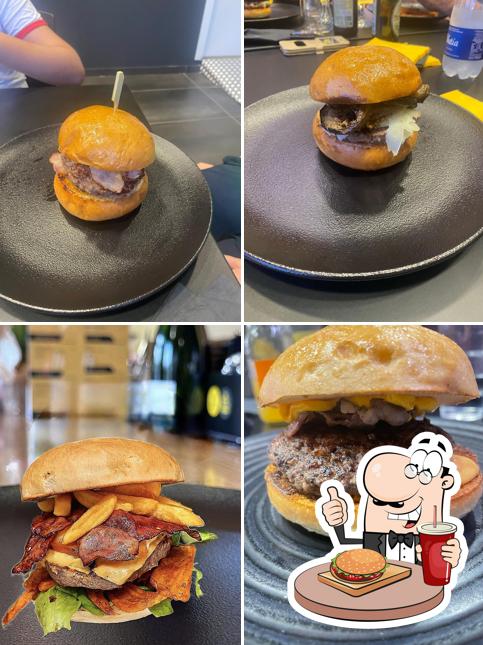 Prova un hamburger a Salotto Burger