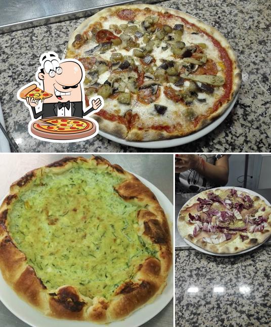 Закажите пиццу в "Ristorante Pizzeria da Nuccio"