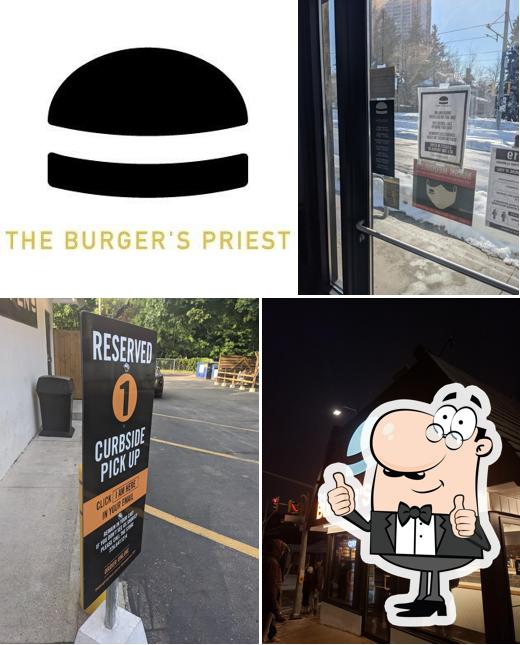 Voir la photo de The Burger's Priest