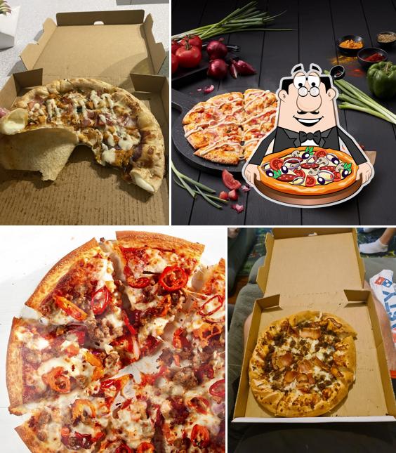 Закажите пиццу в "Domino's Pizza Rockingham"