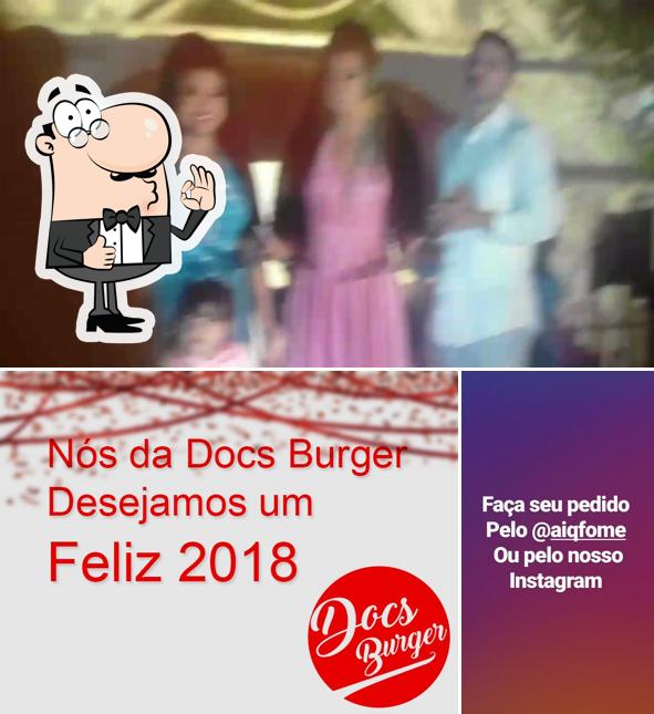 See this pic of Docs Burger