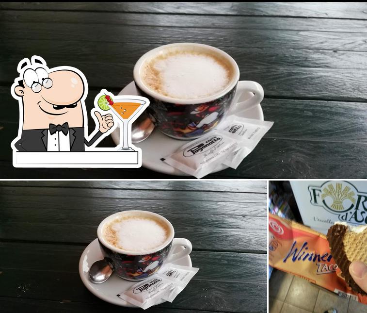 Questa è la foto che presenta la bevanda e cibo di Bar Caffè La Torre