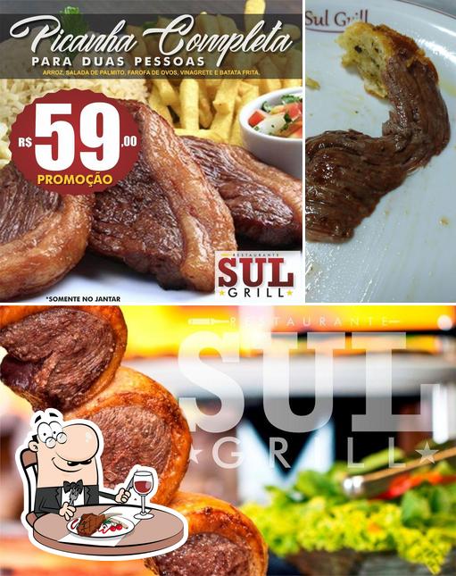 Escolha pratos de carne no Restaurante Sul Grill