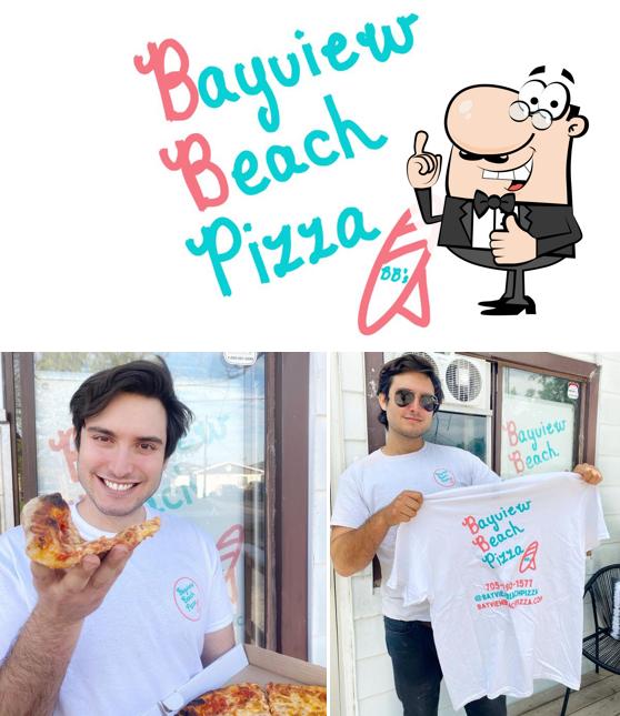 Взгляните на фотографию пиццерии "Bayview Beach Pizza"