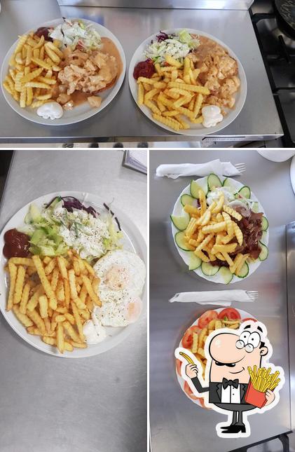 Commandez des frites à Bistro Manavgat