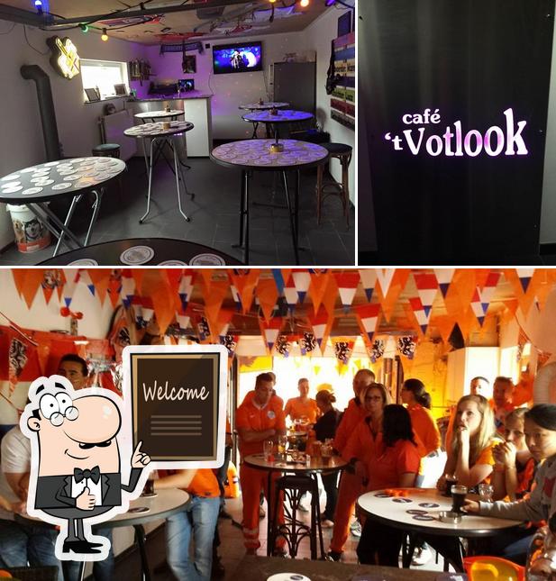 Look at the picture of Café 't Votlook
