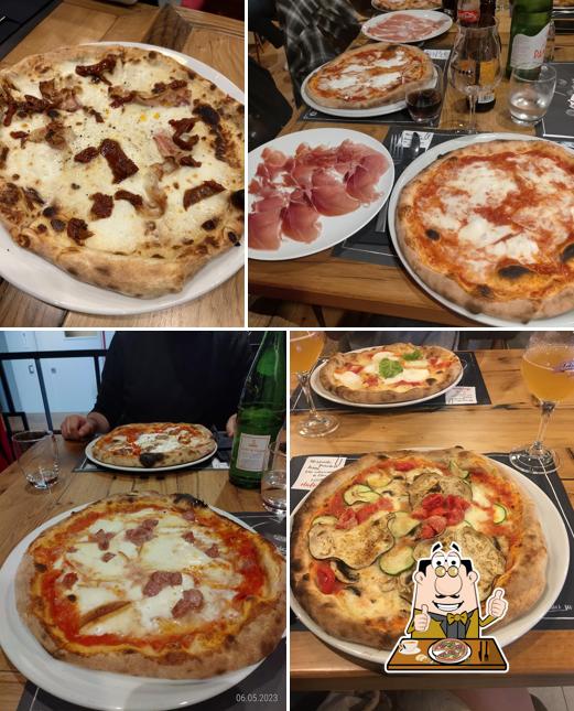 Scegli una pizza a Ristorante Pizzeria Santo Stefano