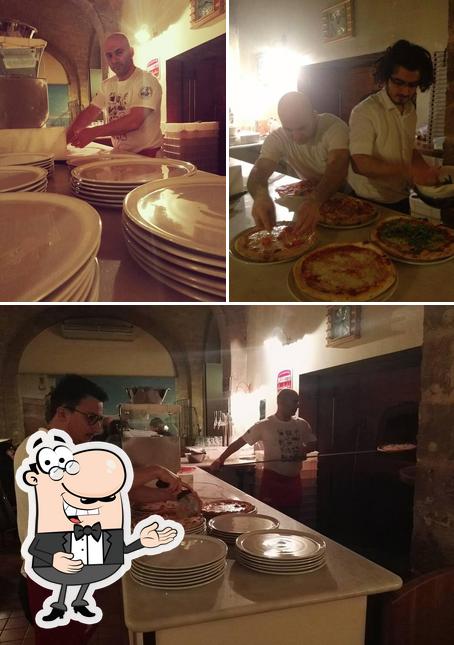 Vedi questa immagine di Napul'è mille culure - Pizzeria Napoletana