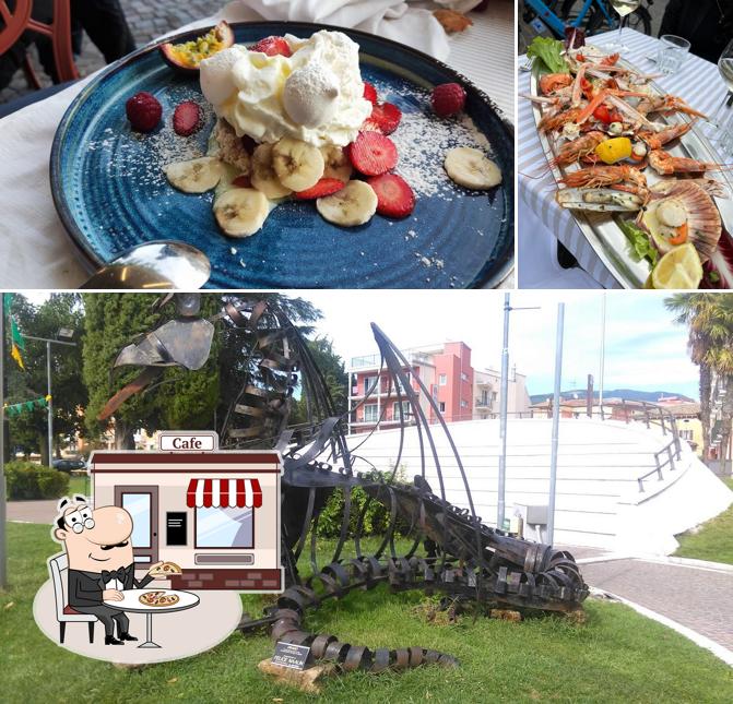 La esterno e cibo del ristorante
