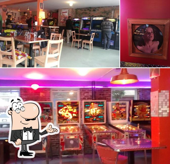 L'intérieur de MacFly Bar Arcade