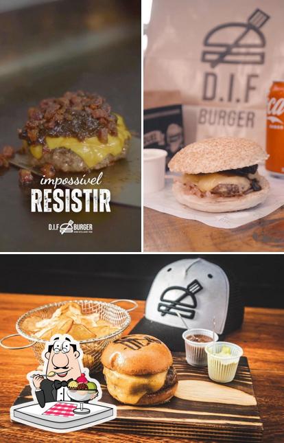 DIF Burger serve uma escolha de sobremesas