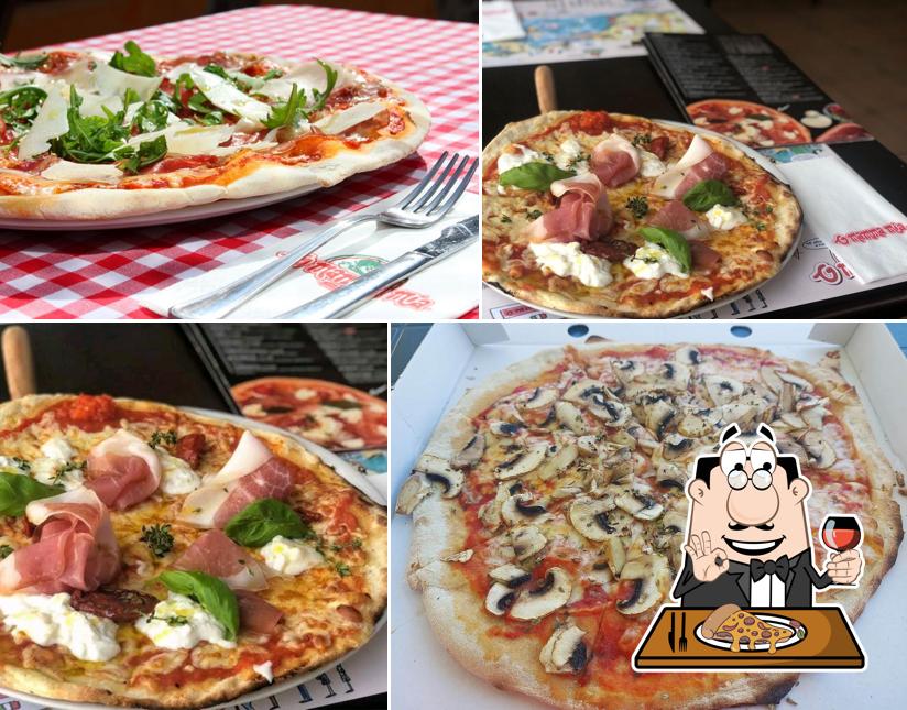 Попробуйте пиццу в "O Mamma Mia Restaurante Italiano en Zahara de los Atunes"