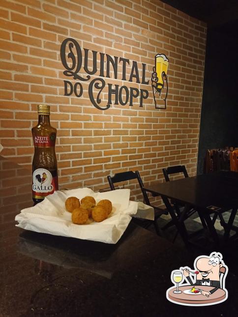 Comida em Quintal do Chopp