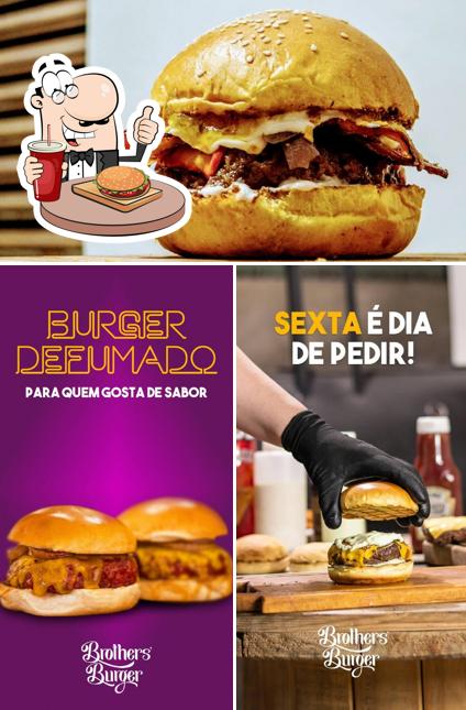 Experimente um hambúrguer no Brothers' Burger